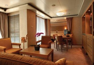 Radisson Seven Seas Cruises, Radisson Voyager