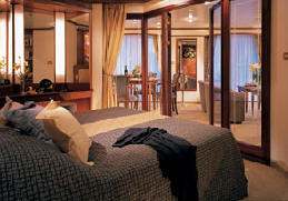 Deluxe Cruises Silver Suite (Below)