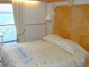 Cruise Mediterranean, Cunard Caronia